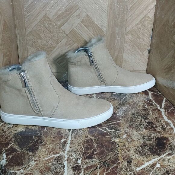 Kenneth Cole Reaction Beige High-Top Sneakers - Picture 2 of 9